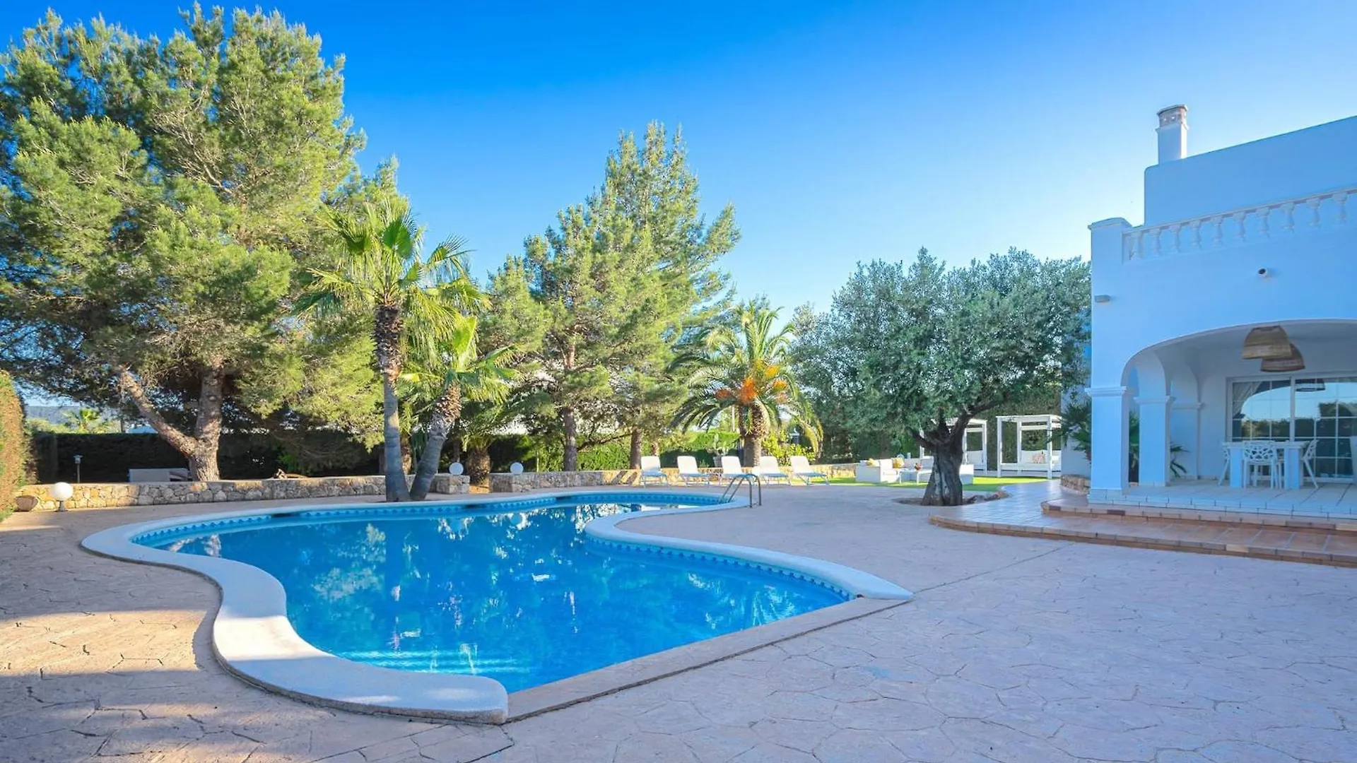 kontakty Inibiza Villas - Villa Oasis